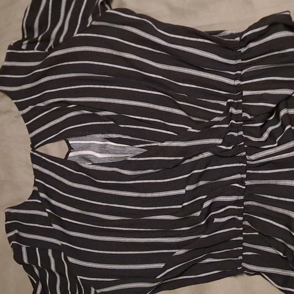 Old Navy Women's Romper - Picture 2 of 7